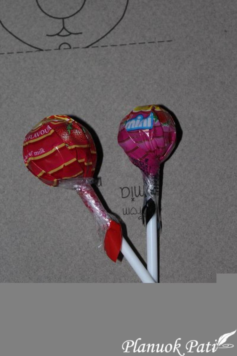 Šventinis saldainio įpakavimas