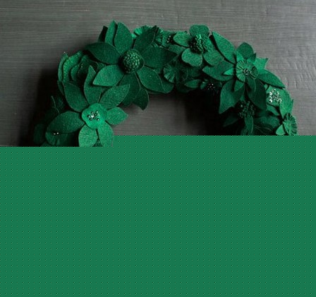 Kalėdinis vainikas iš veltinio