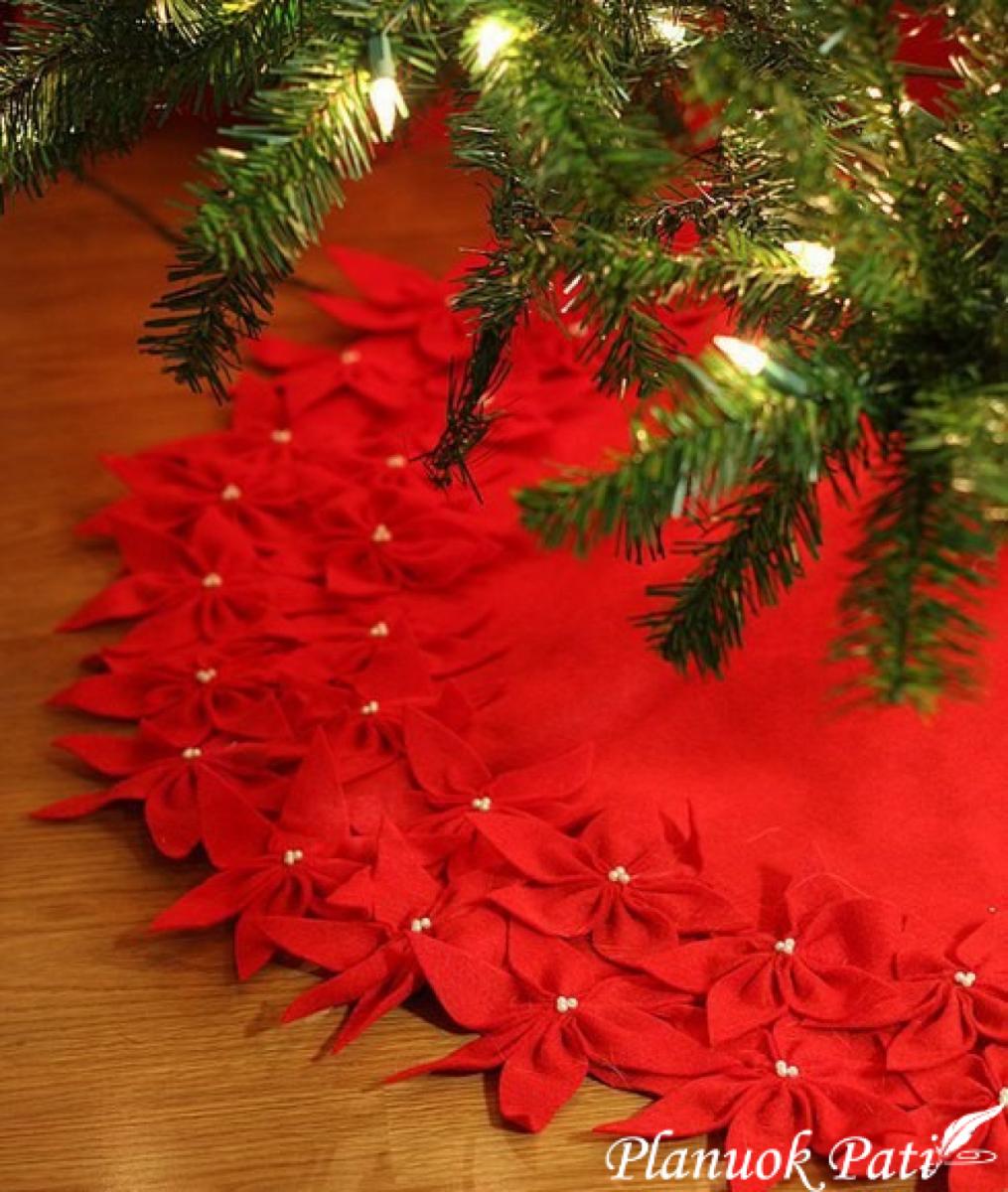 Kalėdinis sijonas eglutei