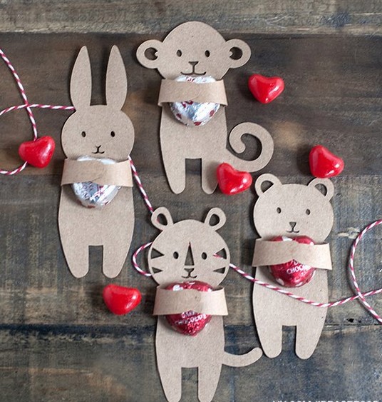 Popieriniai žvėreliai smulkmenėlei laikyti