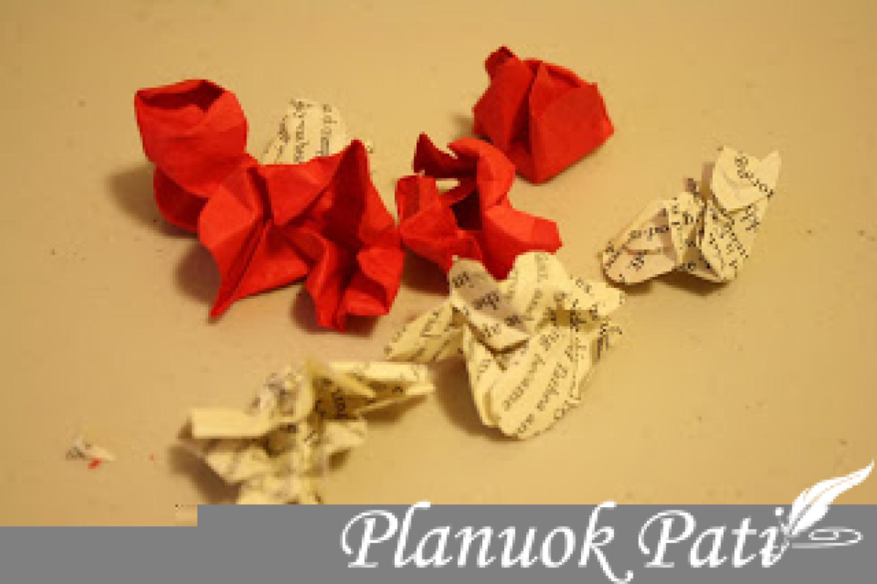 Popierinė gėlė glamžymo metodu