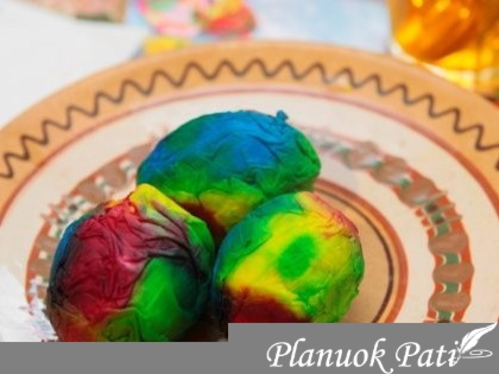 Velykinių kiaušinių marginimas