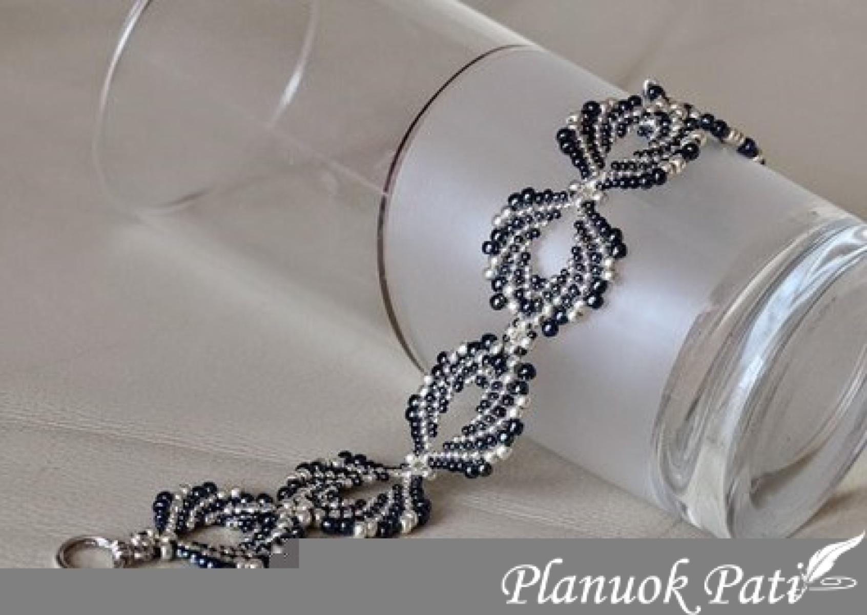 Auskariukai iš karoliukų