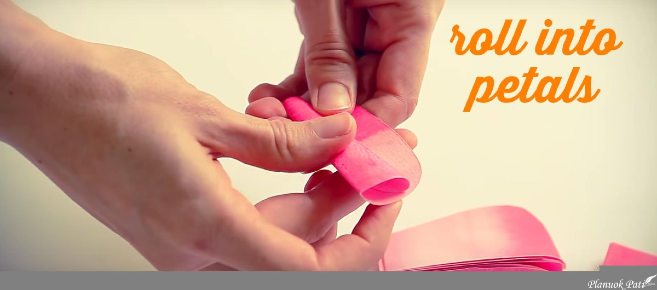 Popierinės gėlės žvakidei