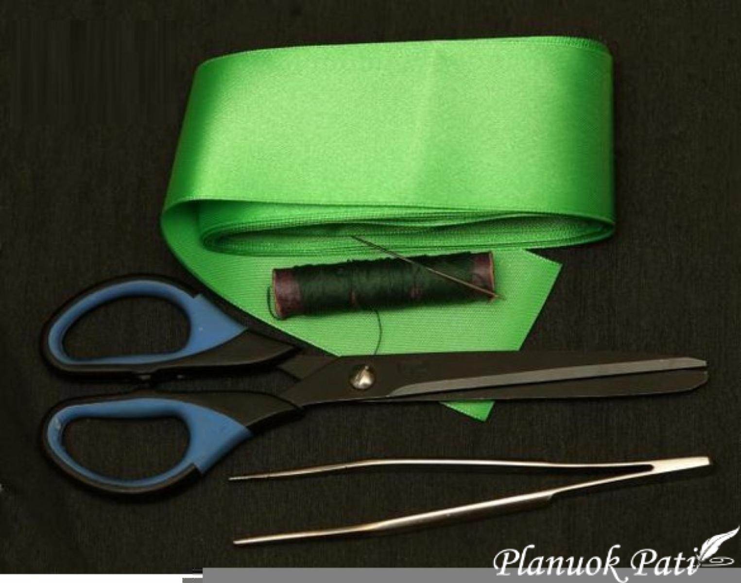 Rožytė iš kaspino