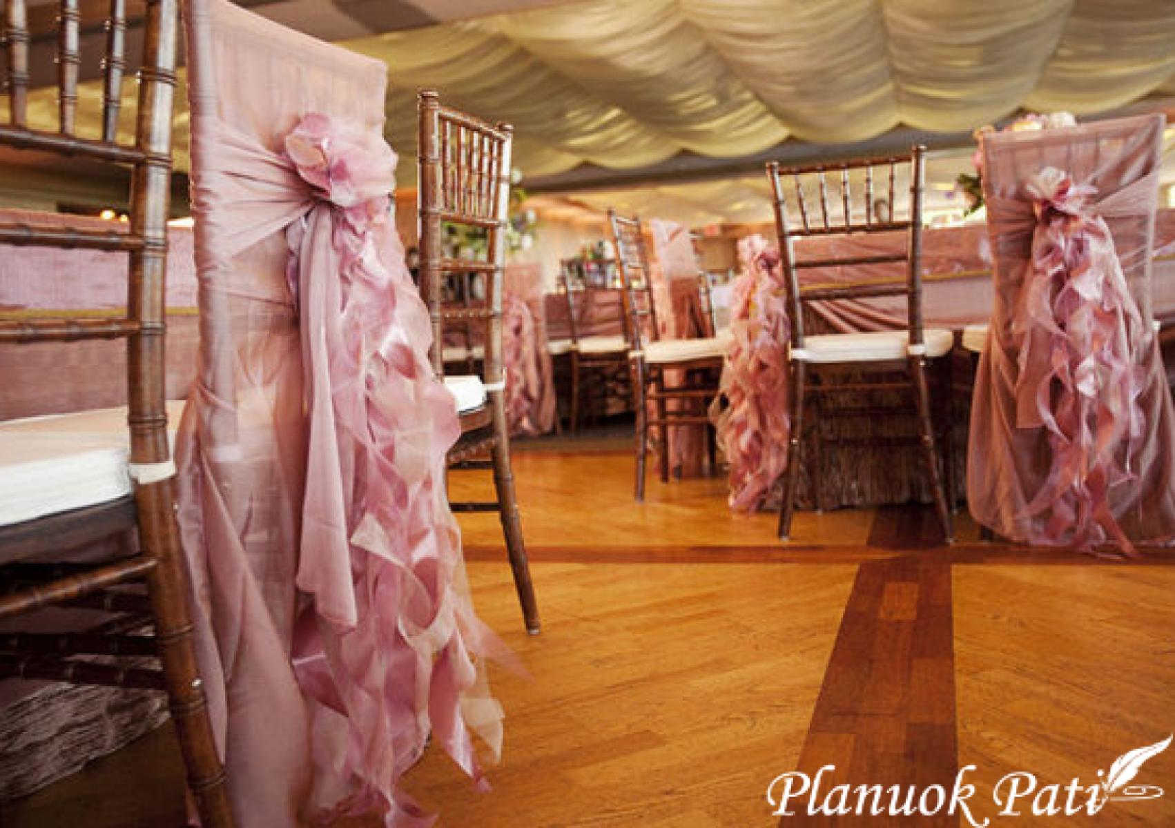 Jaunųjų ir svečių kėdžių dekoro idėjos