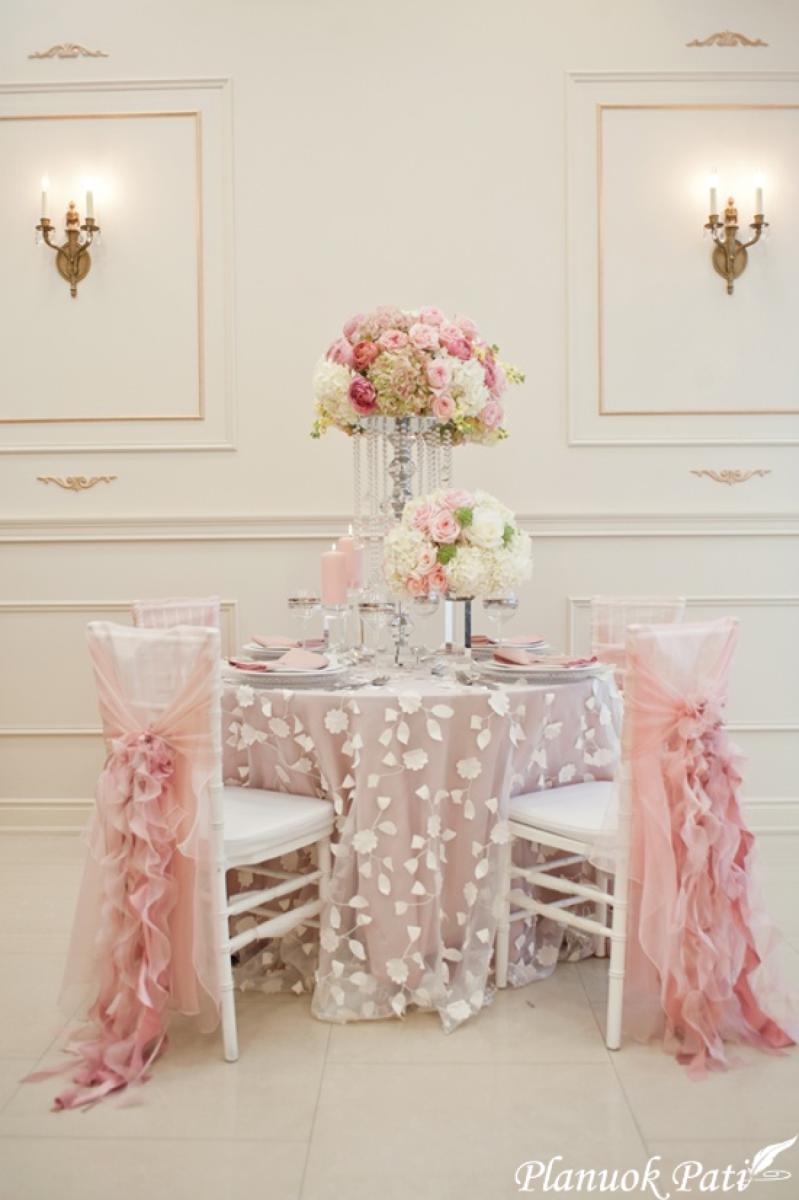 Jaunųjų ir svečių kėdžių dekoro idėjos