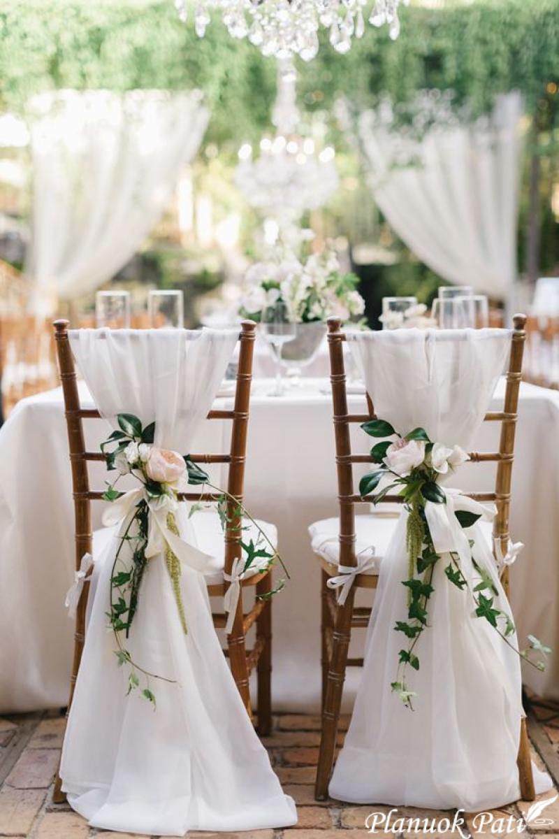 Jaunųjų ir svečių kėdžių dekoro idėjos