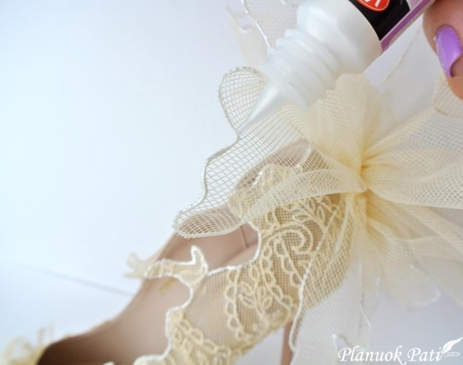 Vestuvinių batelių dekoras