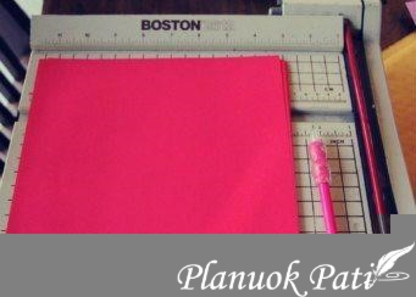 Širdelių girlianda, kuriai net klijų nereikia