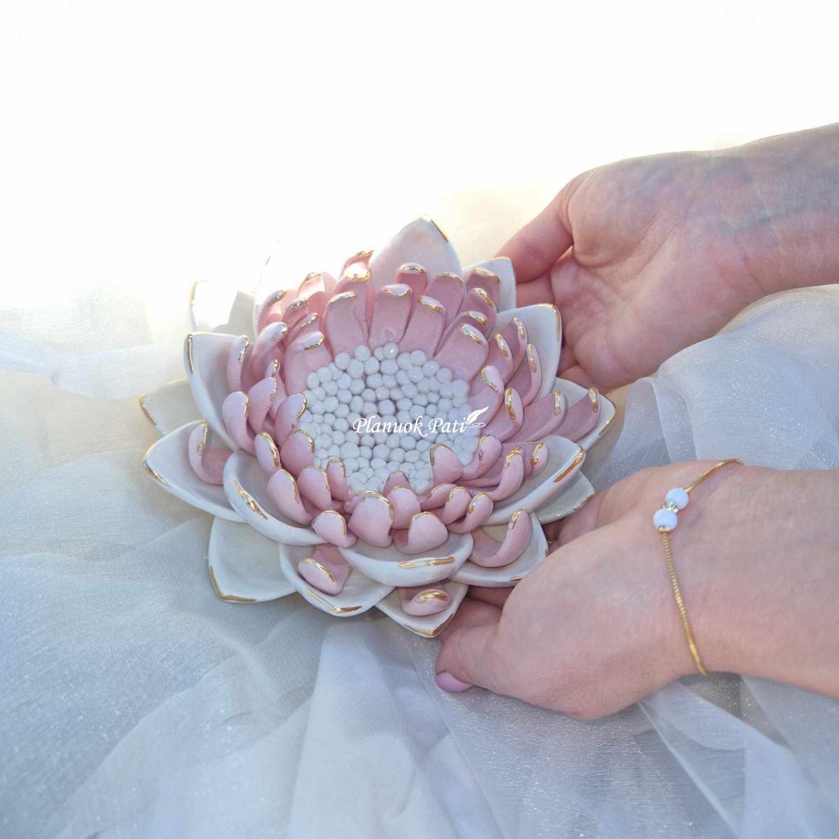 Šeimos židinys - Rožinė lelija