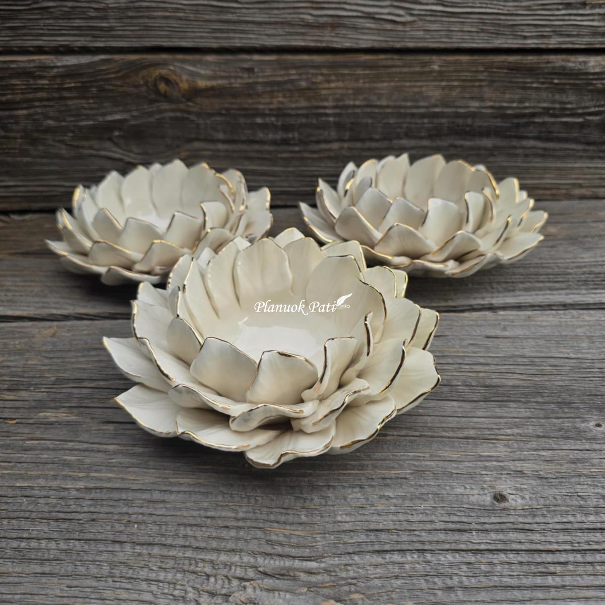 Šeimos židinys - Paauksuota lelija