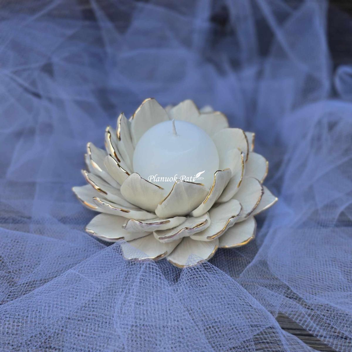 Šeimos židinys - Paauksuota lelija (maža)