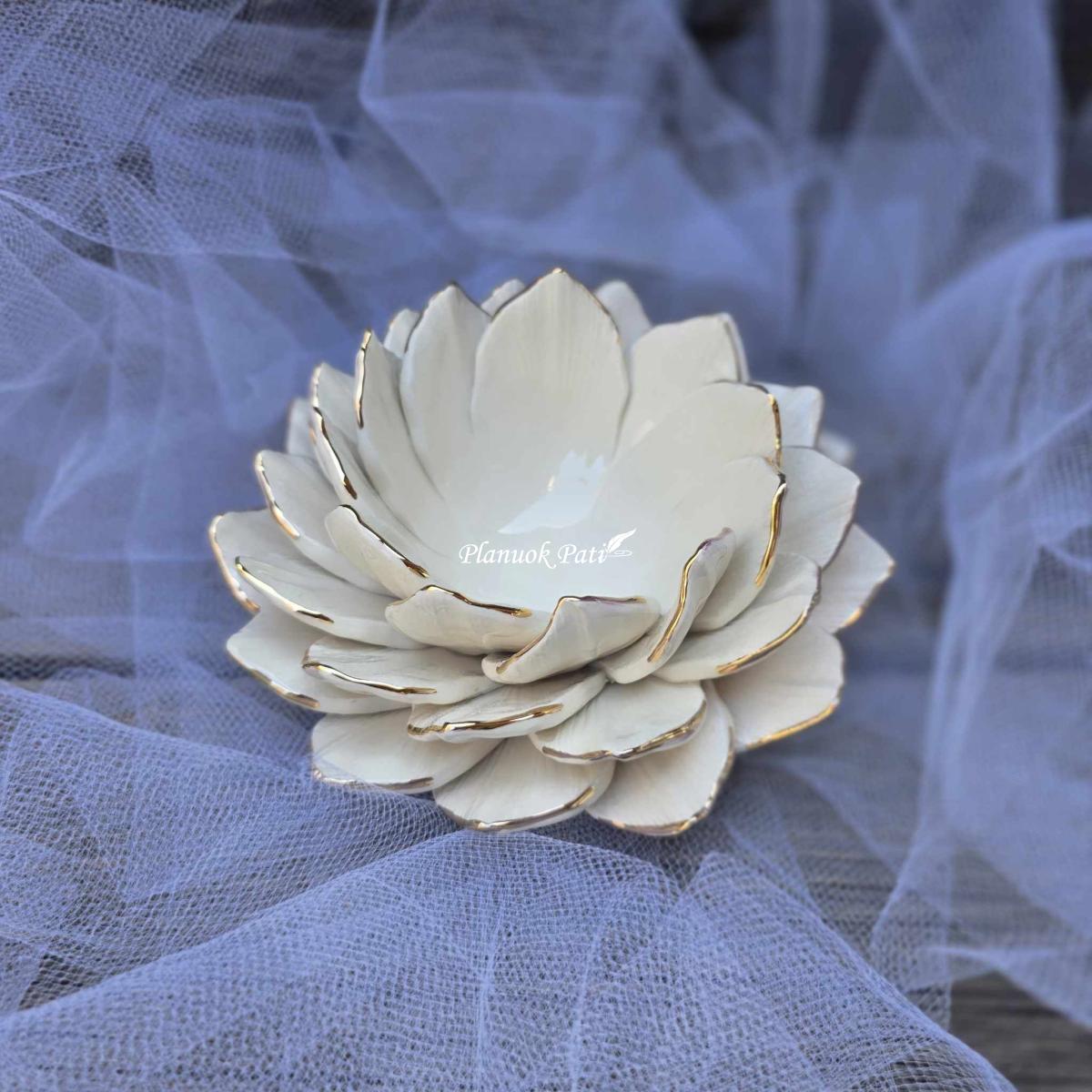 Šeimos židinys - Paauksuota lelija (maža)