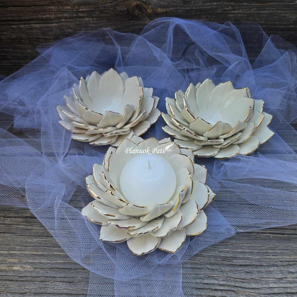 Šeimos židinys - Paauksuota lelija (maža)