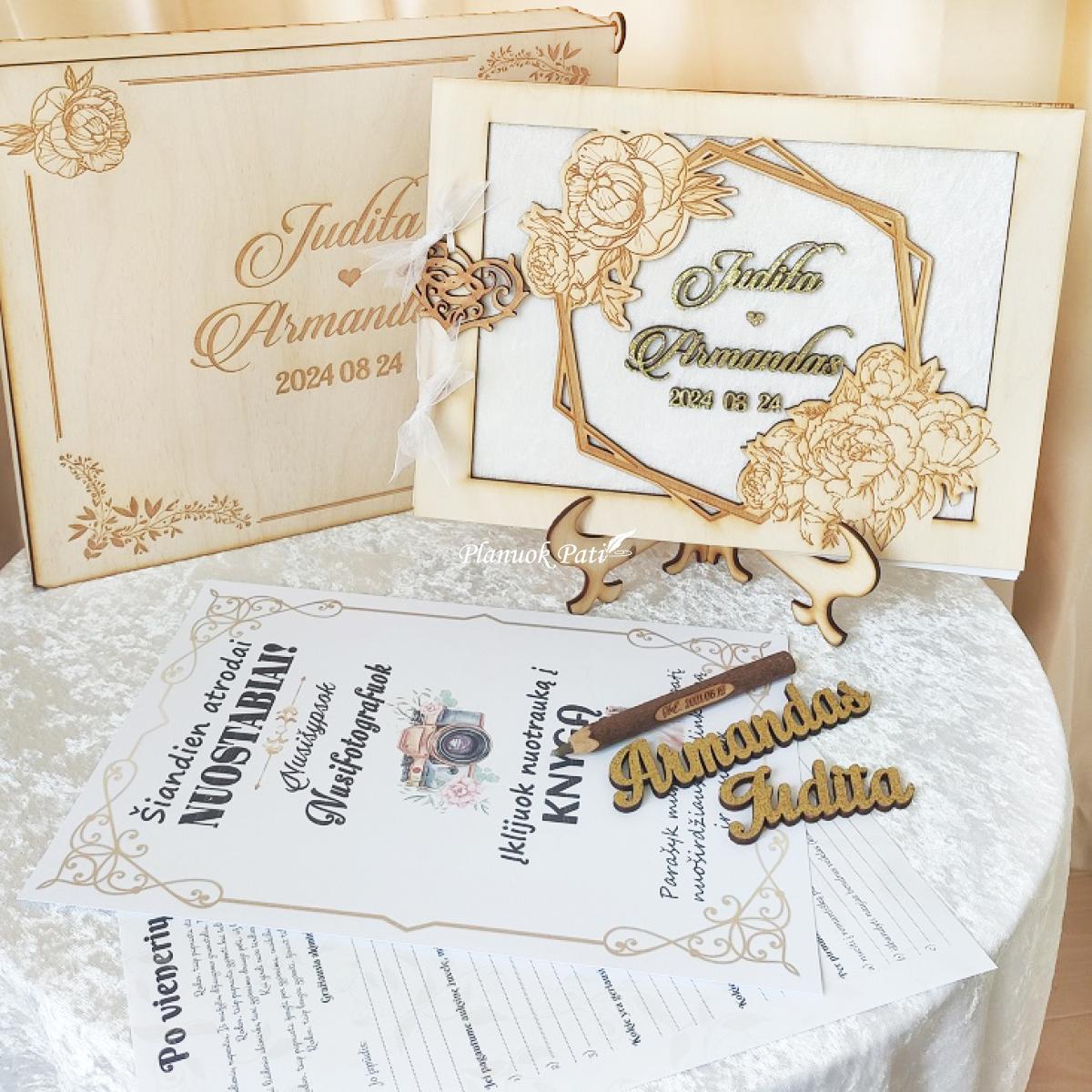 Vestuvinis palinkėjimų albumas Bijūnų laimė