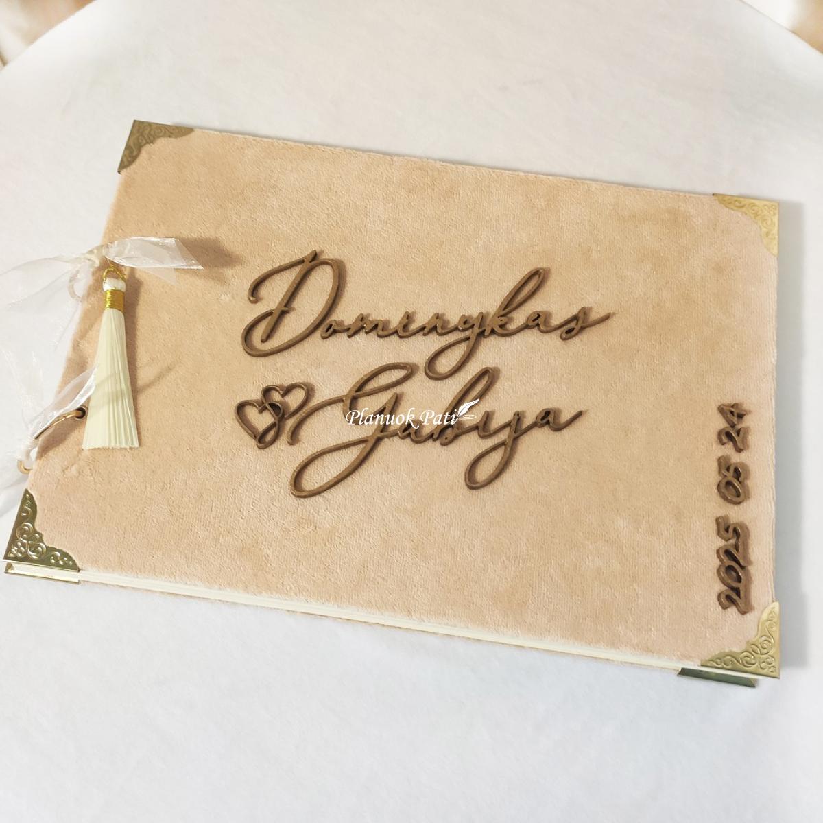 Vestuvių palinkėjimų knyga Vienu ritmu