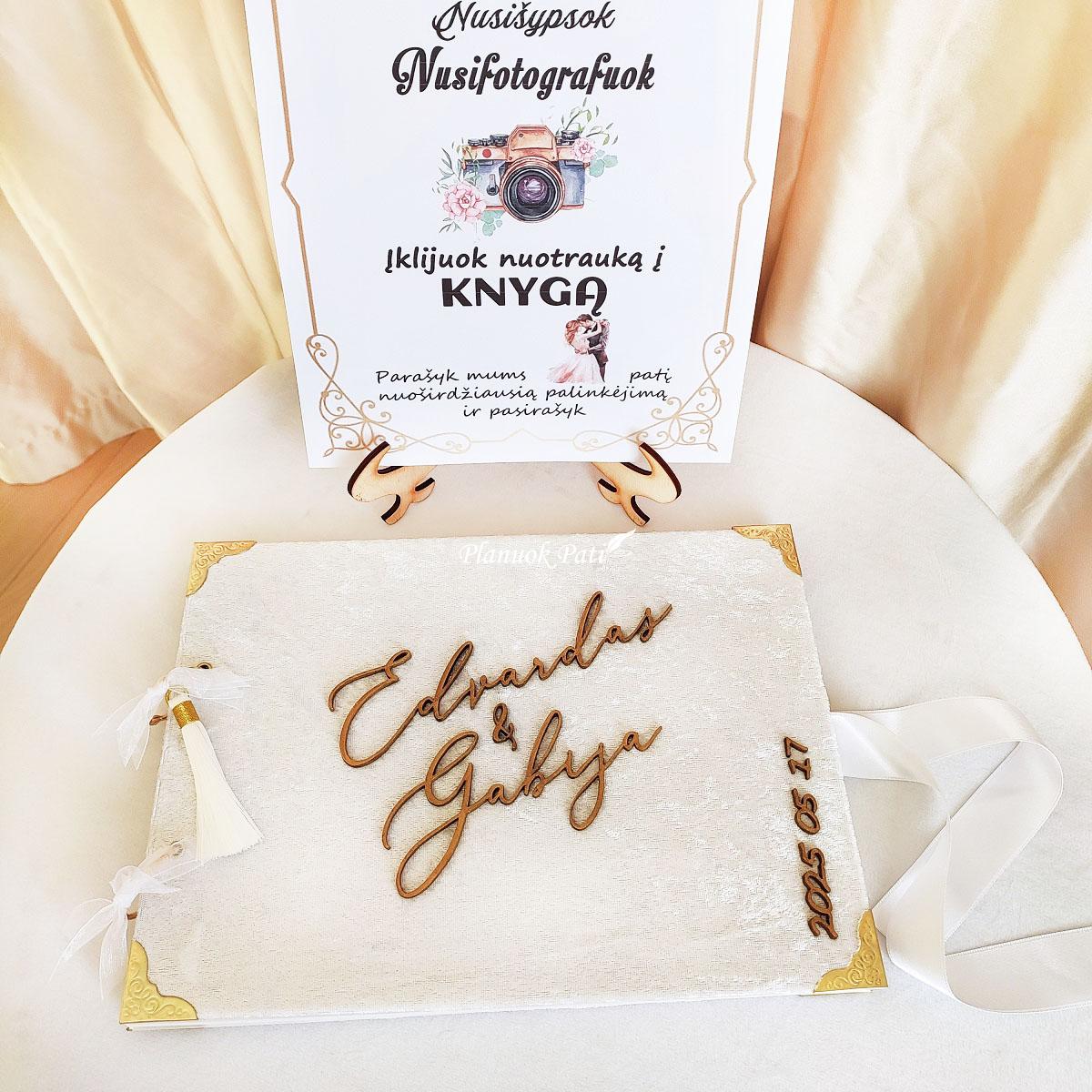 Vestuvių palinkėjimų knyga Vienu ritmu