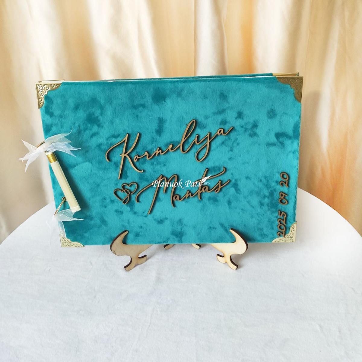 Vestuvių palinkėjimų knyga Vienu ritmu