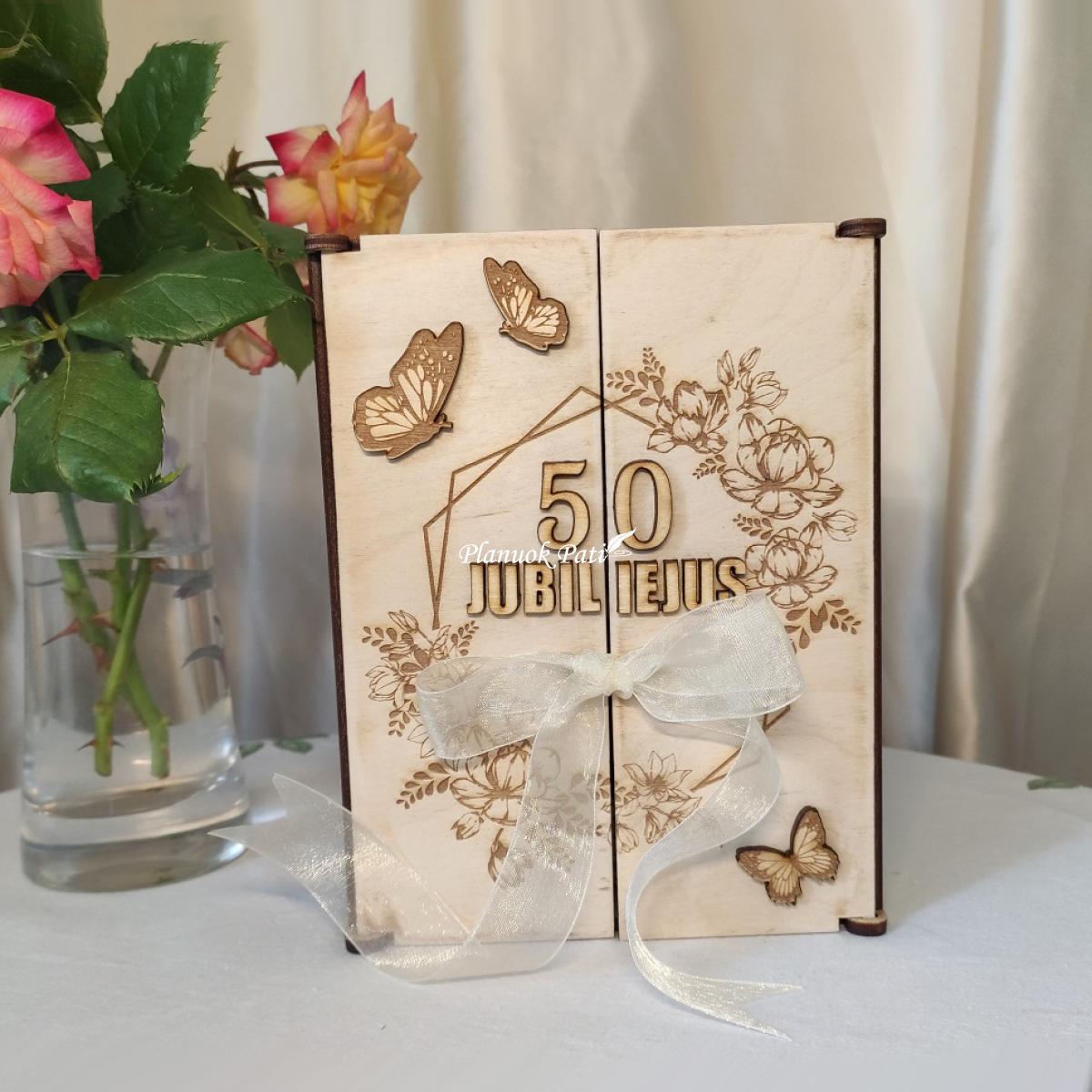 Atverčiami rėmeliai jubiliejui