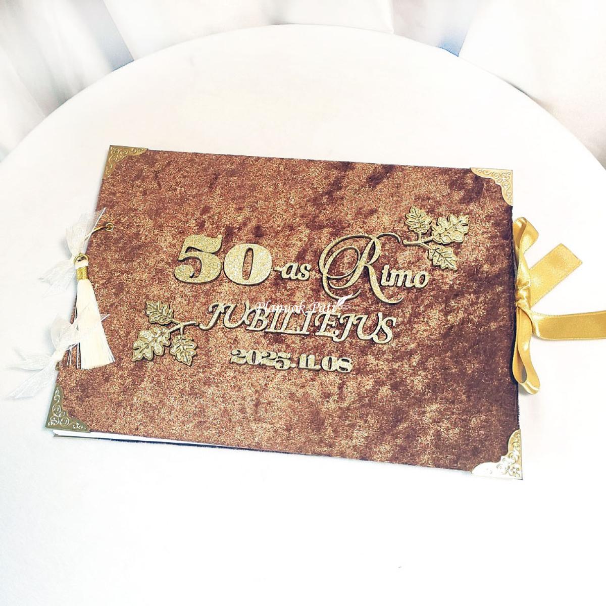 Albumas svečių palinkėjimams Ąžuolo lapai