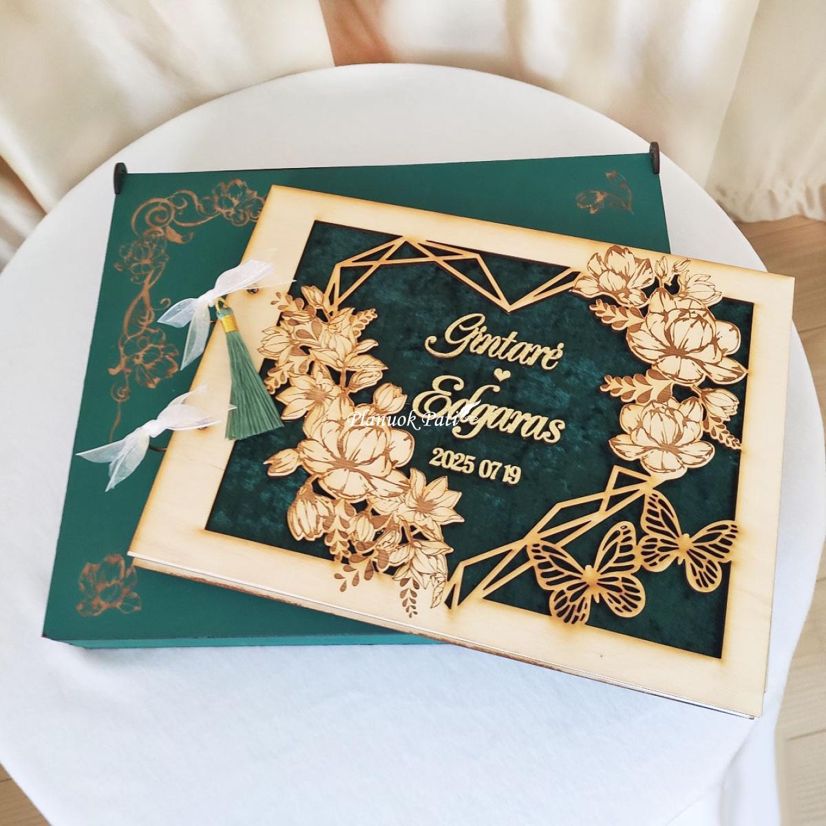 Vestuvių palinkėjimų knyga Žydinti širdis