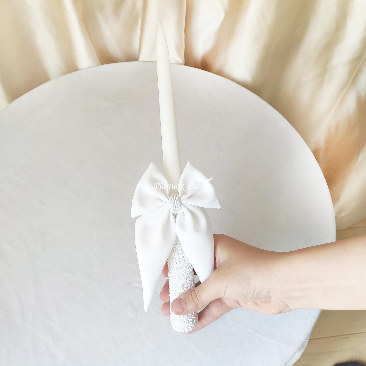 Krikšto žvakė medinėje dėžutėje