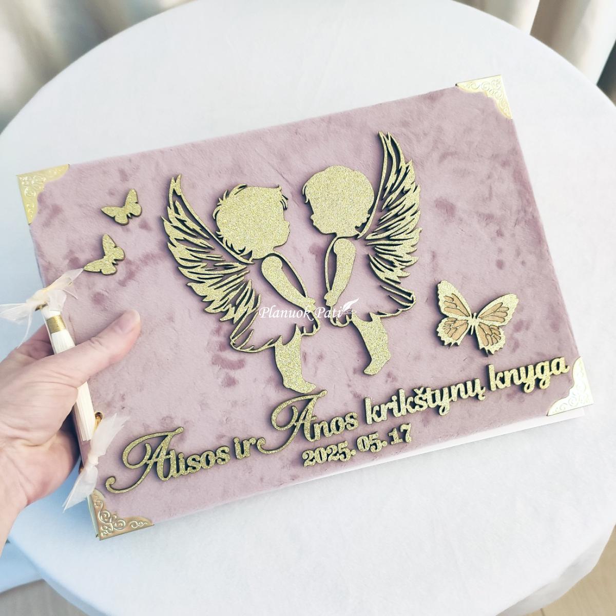 Krikštynų knyga dviem vaikučiams