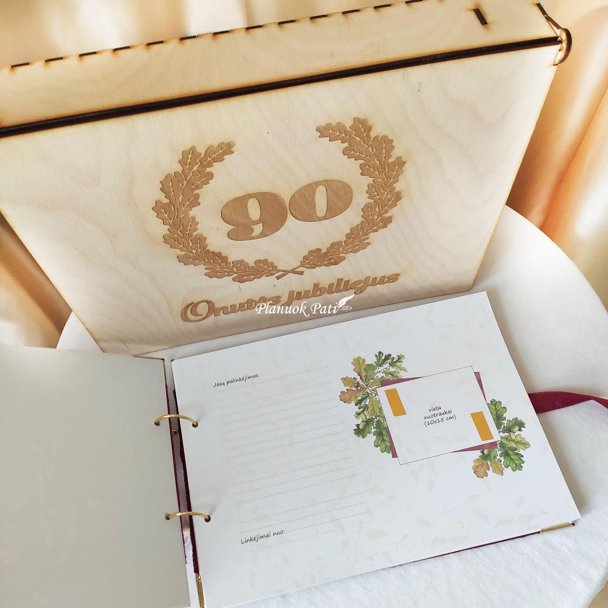 Jubiliejaus palinkėjimų albumas Ąžuolas