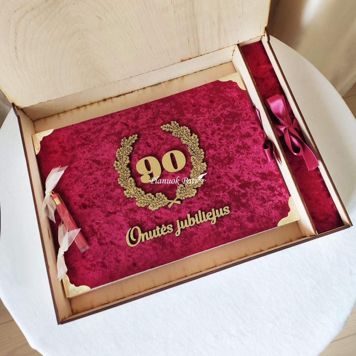 Jubiliejaus palinkėjimų albumas Ąžuolas