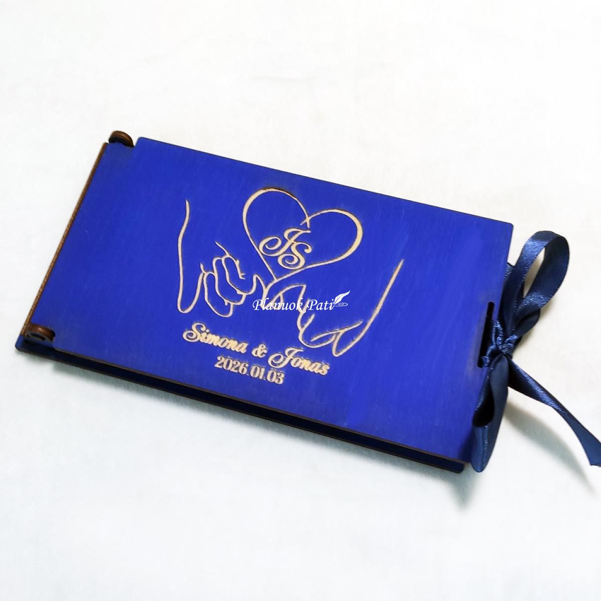 Medinis vokelis pinigams įteikti