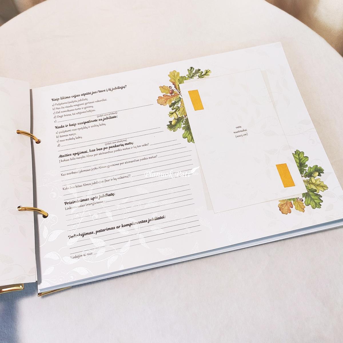 Albumas svečių palinkėjimams Ąžuolo lapai