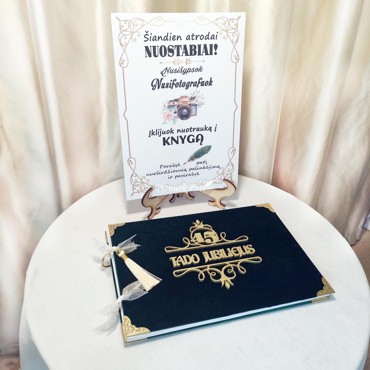 Aksominė jubiliejaus knyga