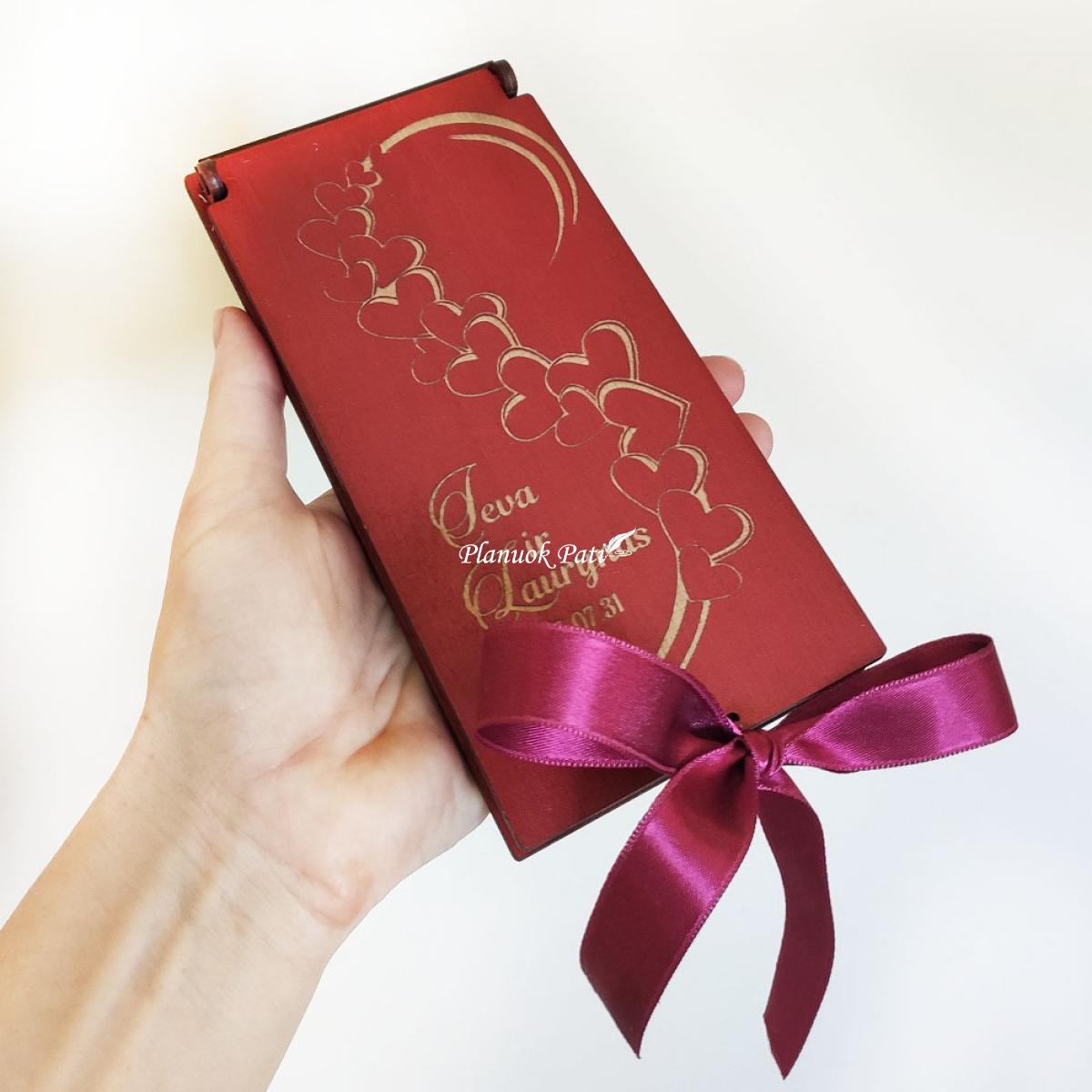 Medinis vokelis pinigams dovanoti