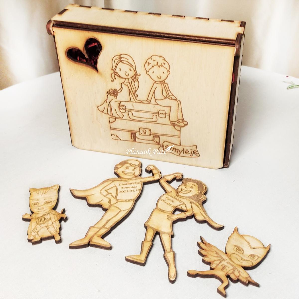 Pakvietimas arba padėka liudininkams/piršliams - trys superherojų magnetukai