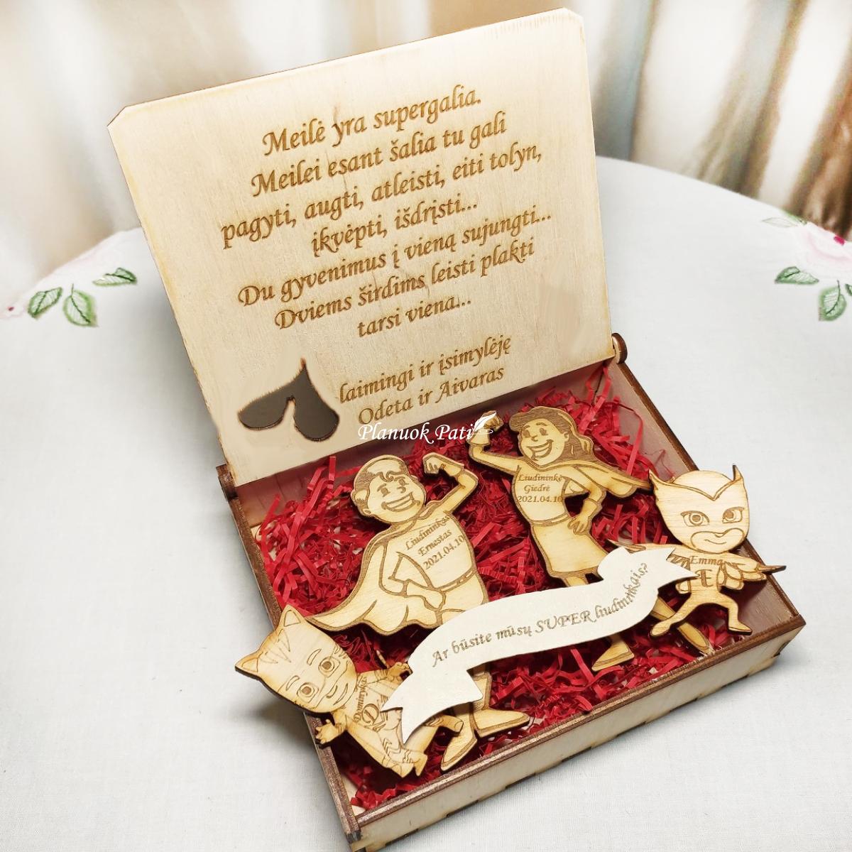 Pakvietimas arba padėka liudininkams/piršliams - trys superherojų magnetukai