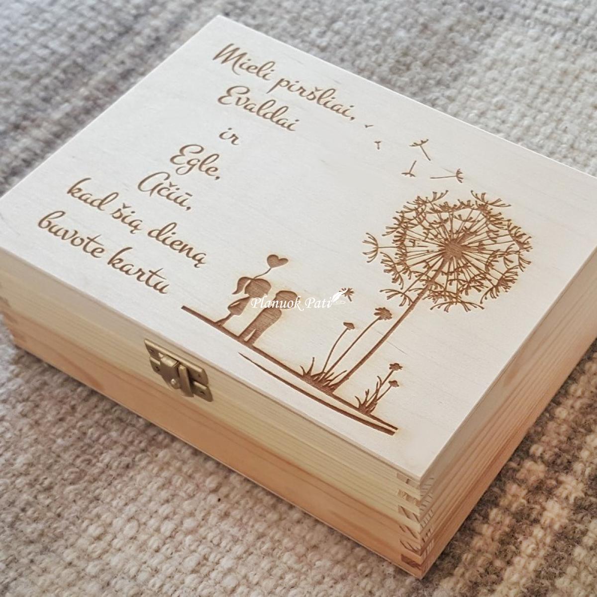 Medinė arbatos dėžutė - dovana liudininkams (6 skyrių)