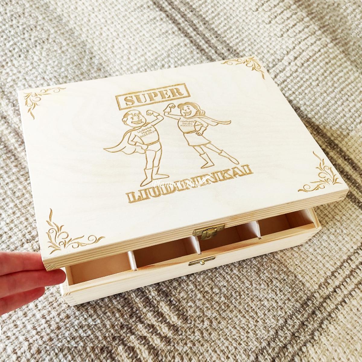 Medinė arbatos dėžutė - dovana liudininkams (6 skyrių)