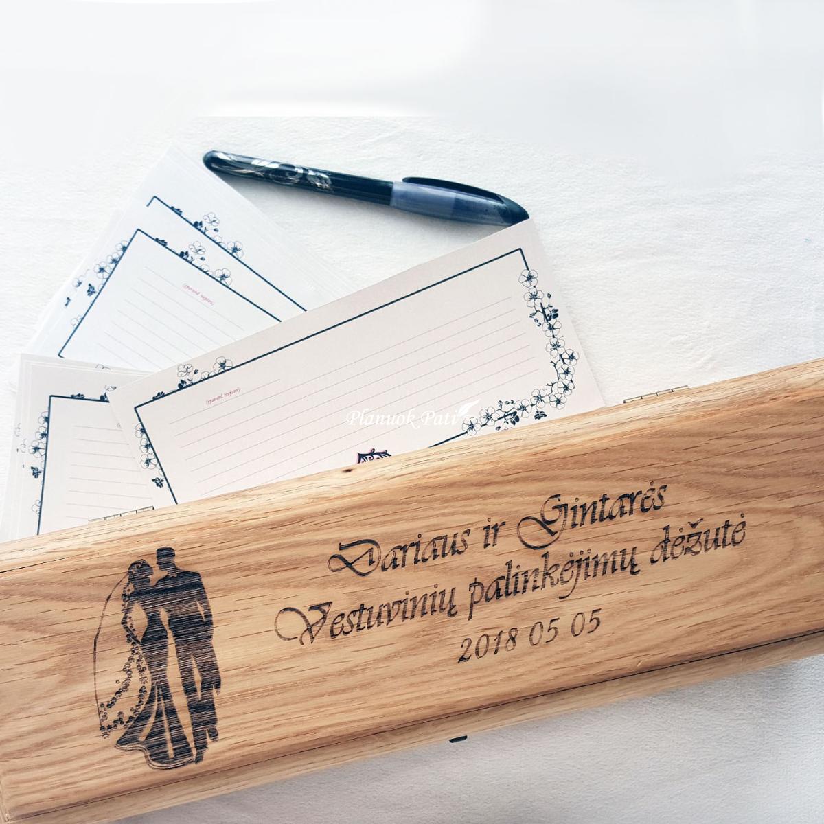 Laiko kapsulė - ąžuolinė dėžutė vestuvių svečių palinkėjimams