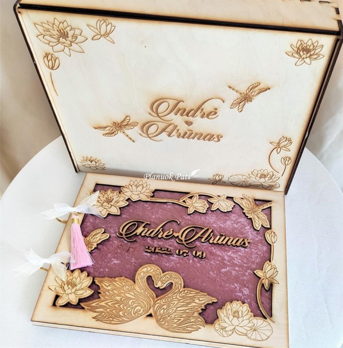 Vestuvių palinkėjimų knyga Dvi gulbės