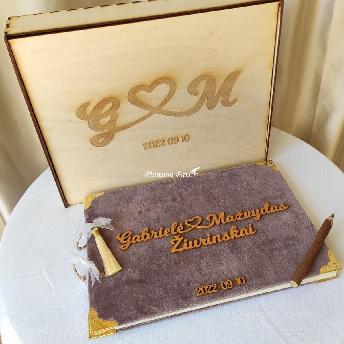 Vestuvinė palinkėjimų knyga Širdies Gija