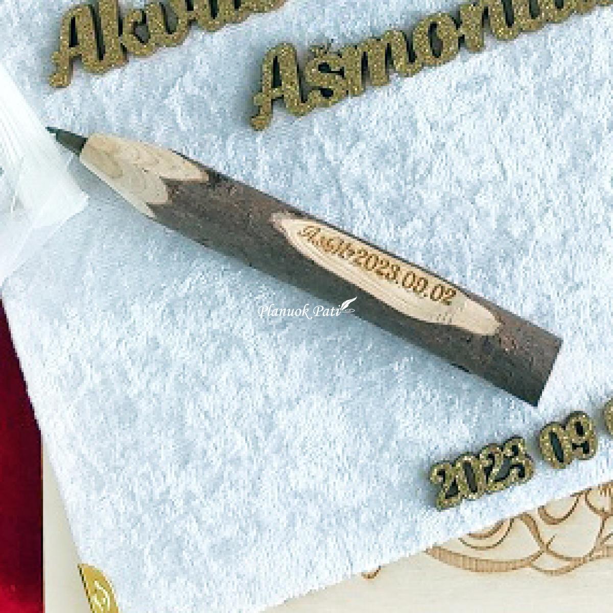 Medinis rašiklis su individualiu graviravimu