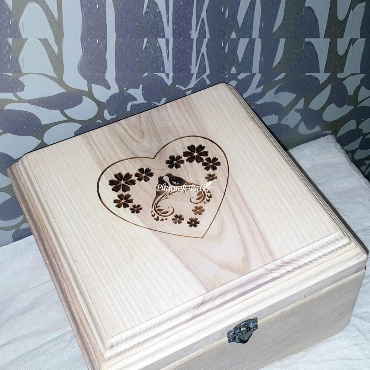 Skrynelė svečių palinkėjimams (15x15x9cm)