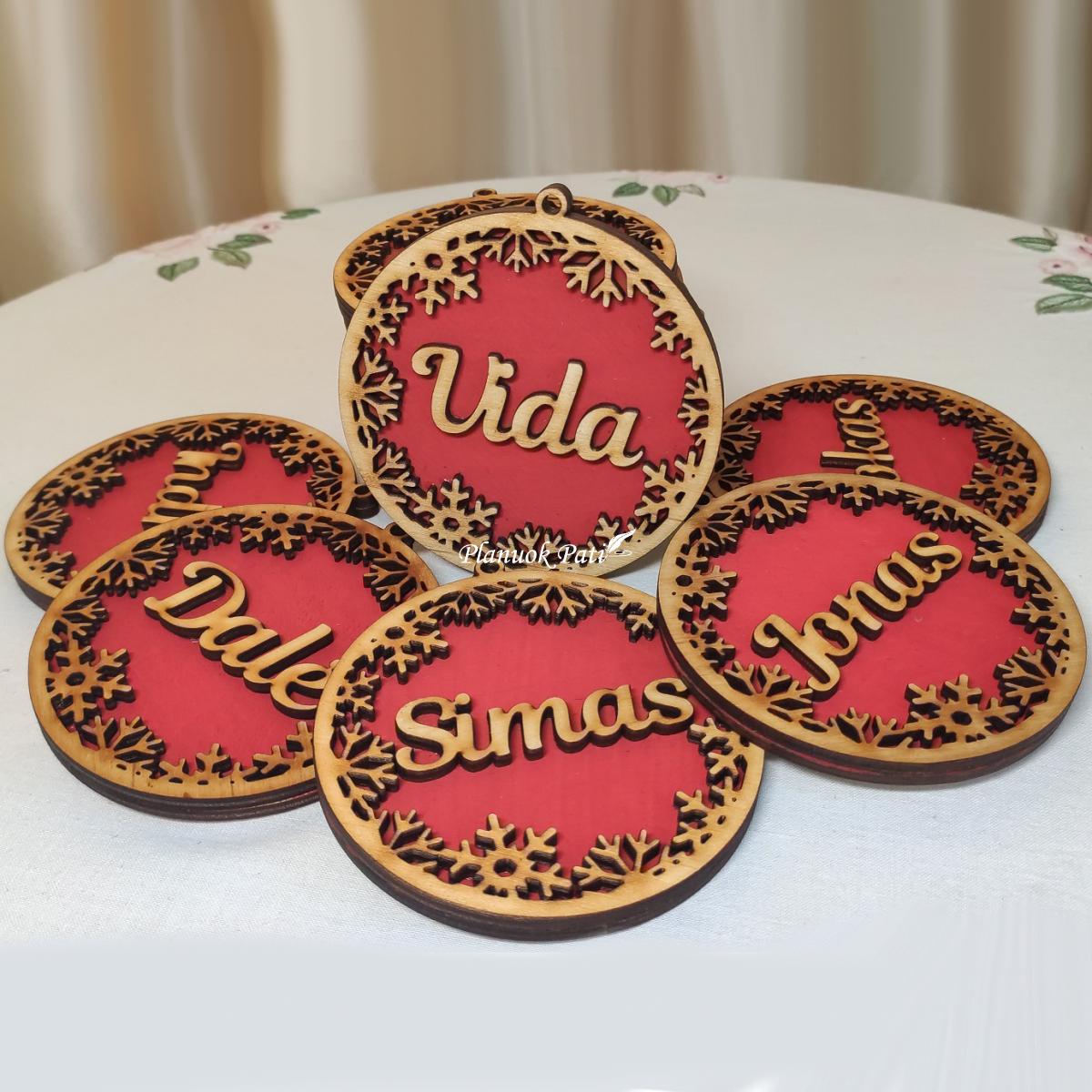 Eglutės žaisliukas - vardo kortelė