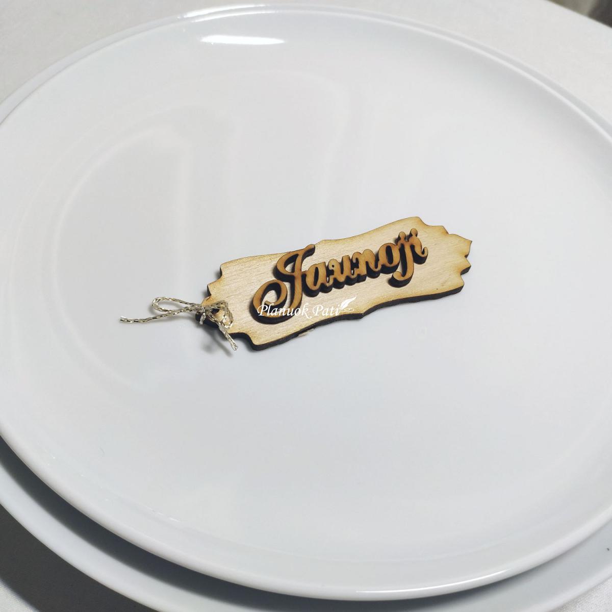 Stalo kortelės-pakabučiai - dovana svečiui