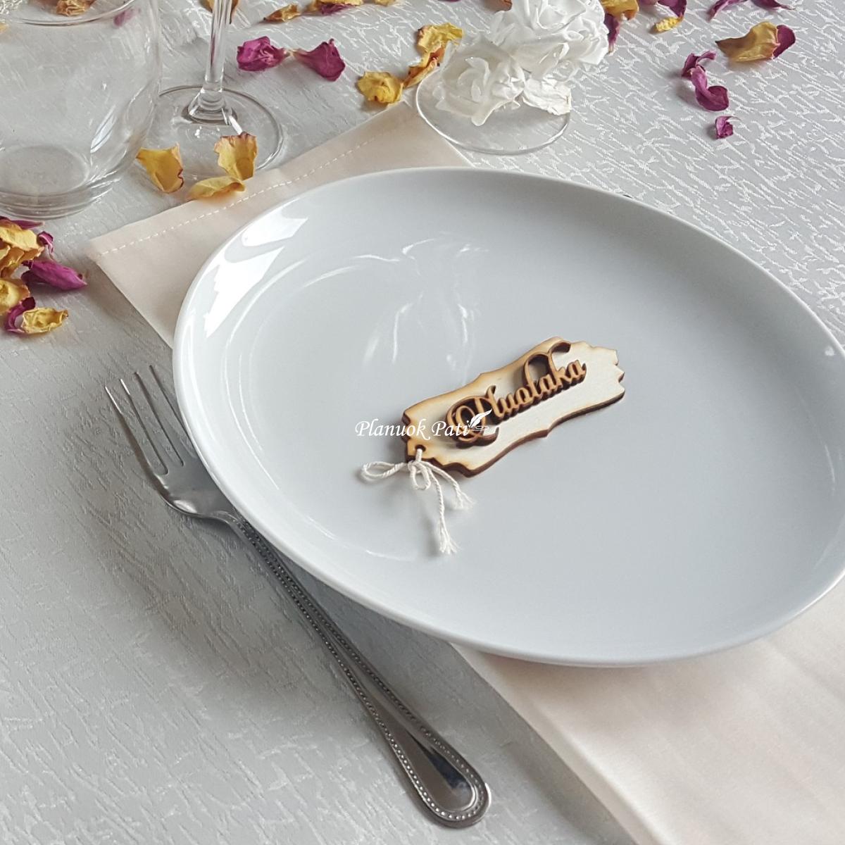 Stalo kortelės-pakabučiai - dovana svečiui