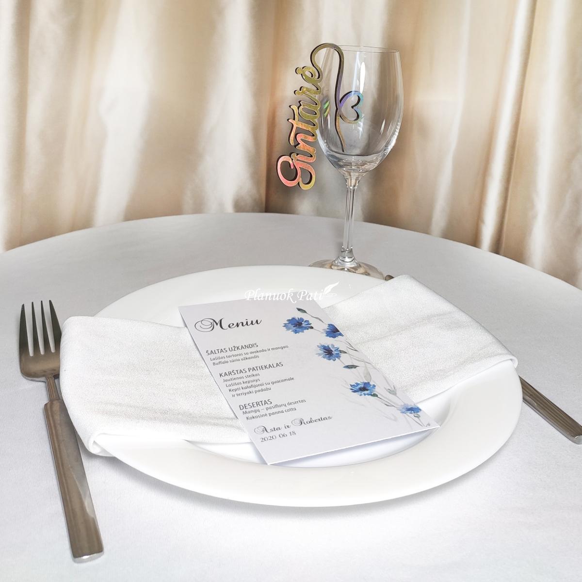 Vardo kortelė taurės pakabukas