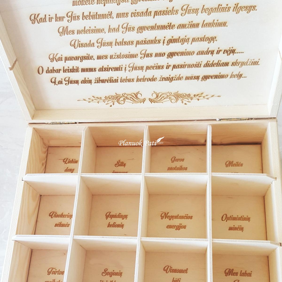 Medinė arbatos dėžutė - dovana tėveliams (12 skyrių)