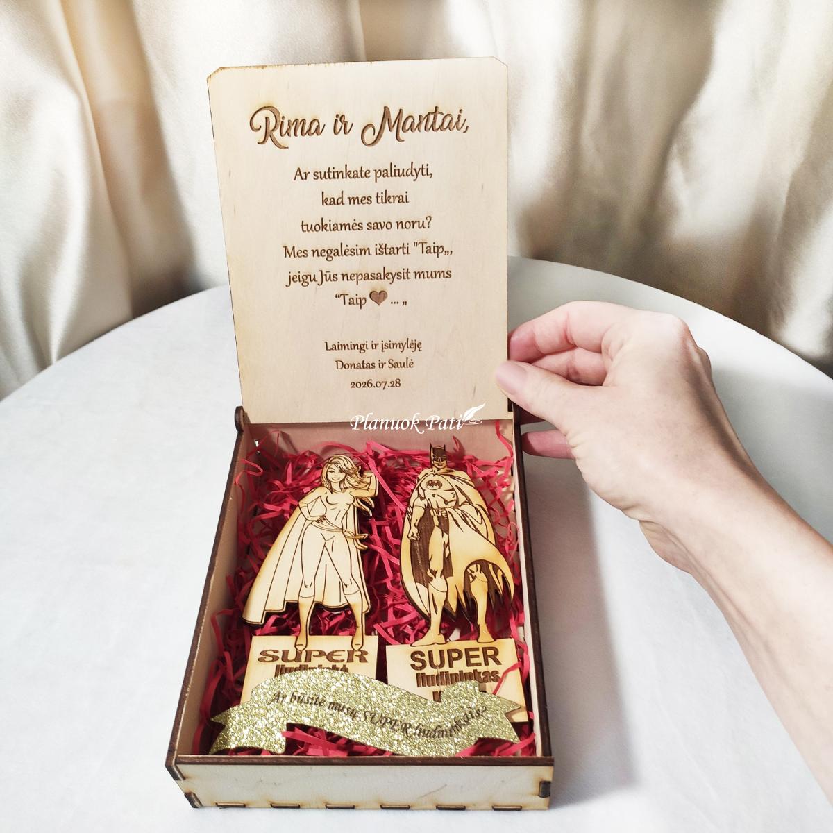 Pakvietimas arba padėka liudininkams/piršliams - superherojų magnetukai dėžutėje