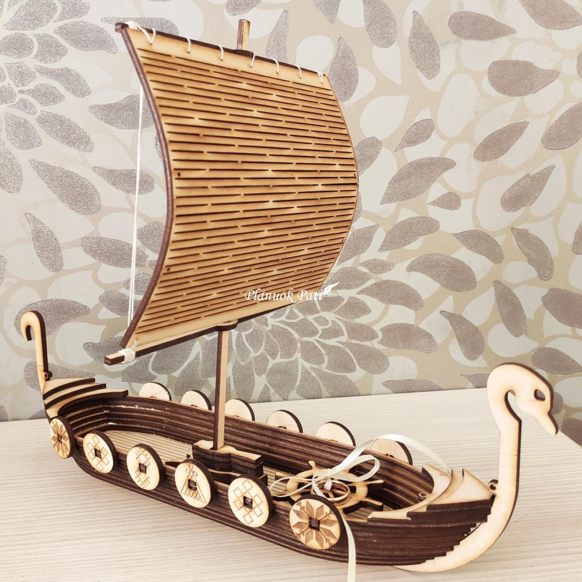 Laivas žiedams nešti